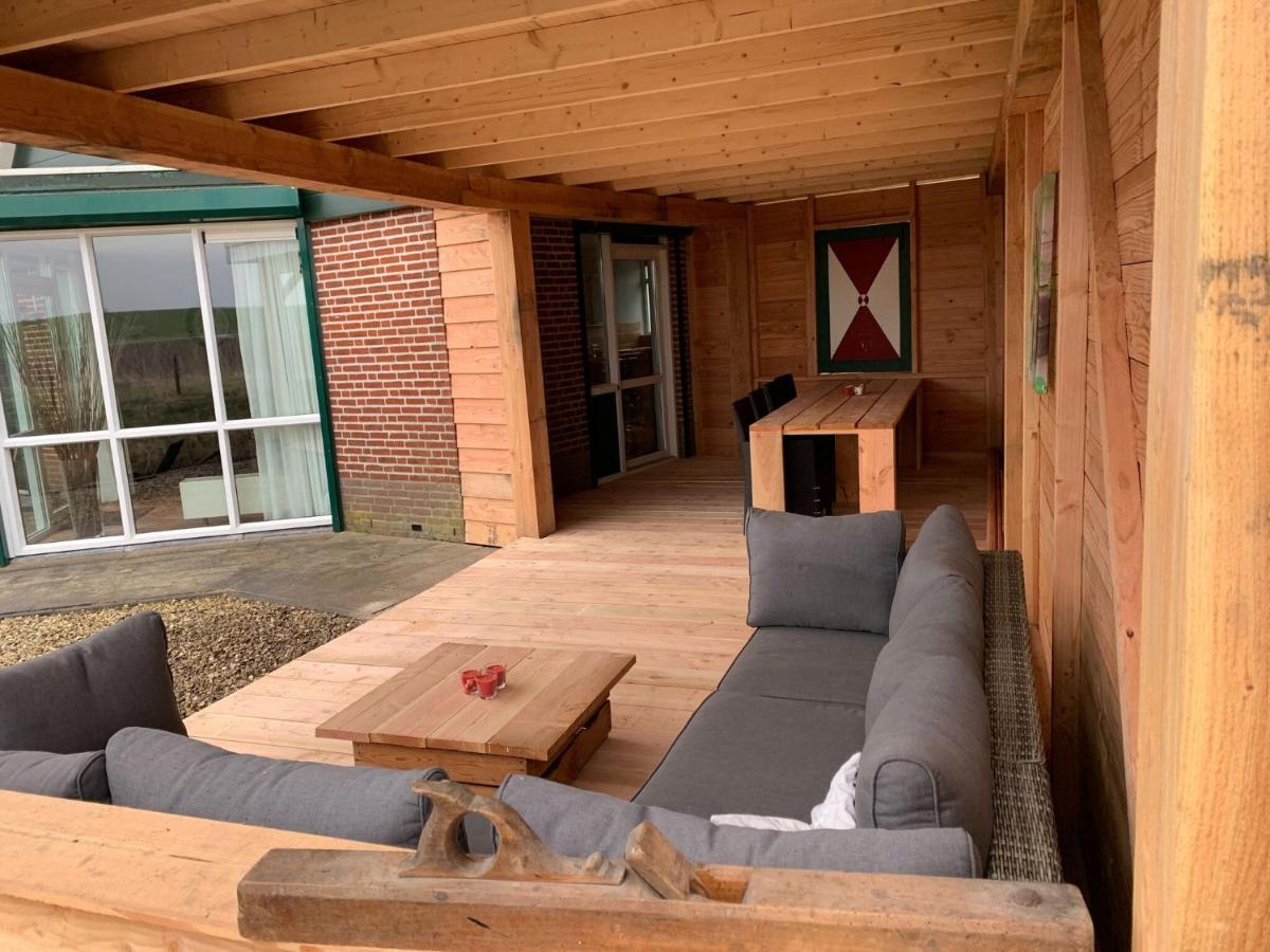 Modern Holiday Home In Ooltgensplaat Kültér fotó